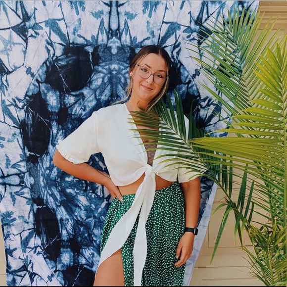 Meet your Posher, Lila - Picture 2 of 2